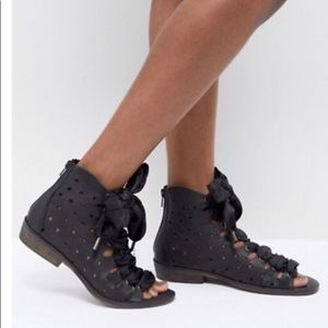 Free People palms lace up sandals